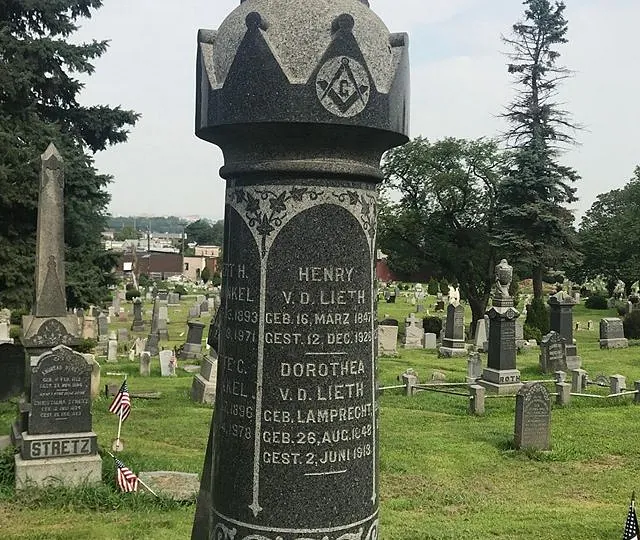 chess headstone